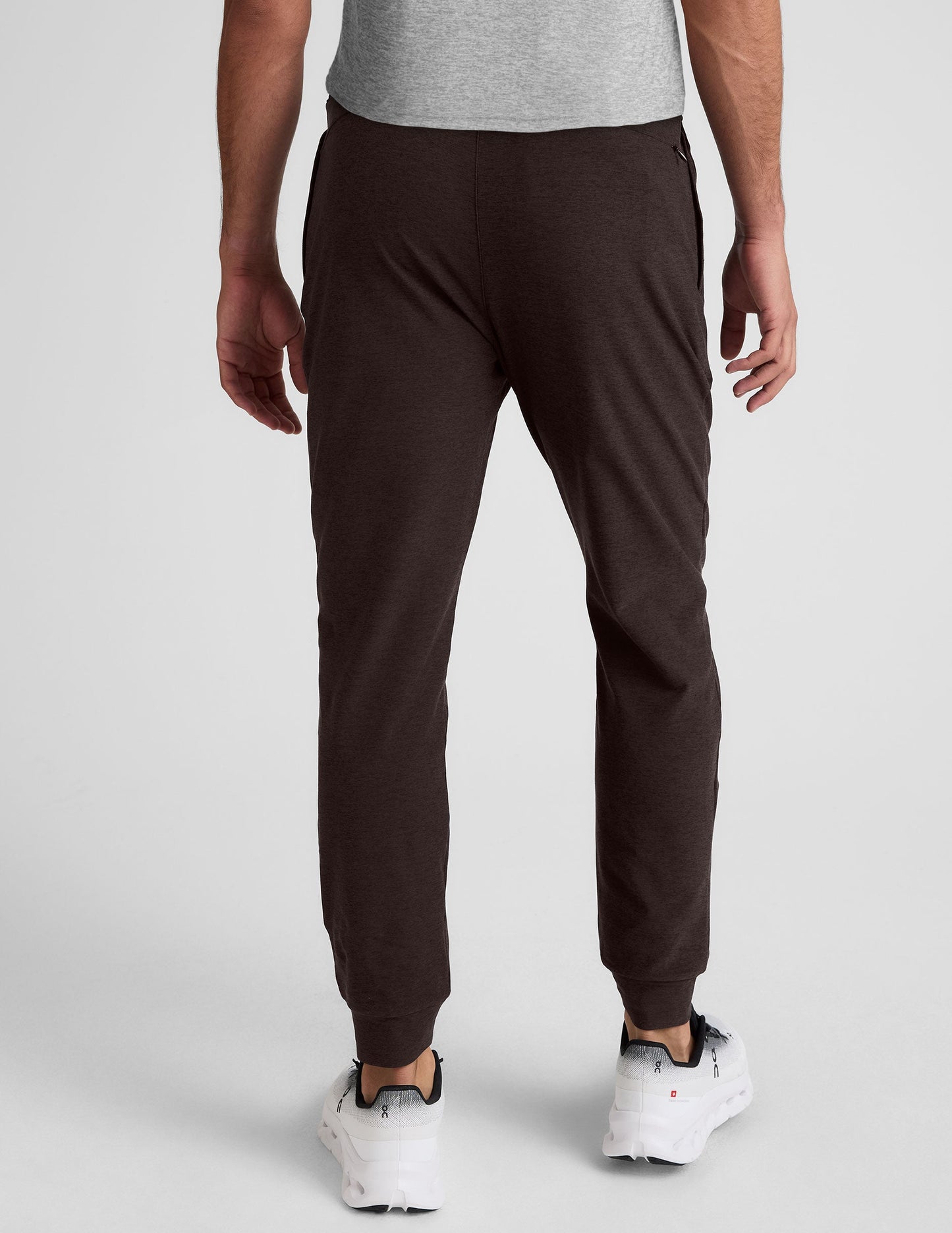 Beyond Yoga Men's Slim Fit Zipper Pocket Spacedye Jogger - Dark Chocolate