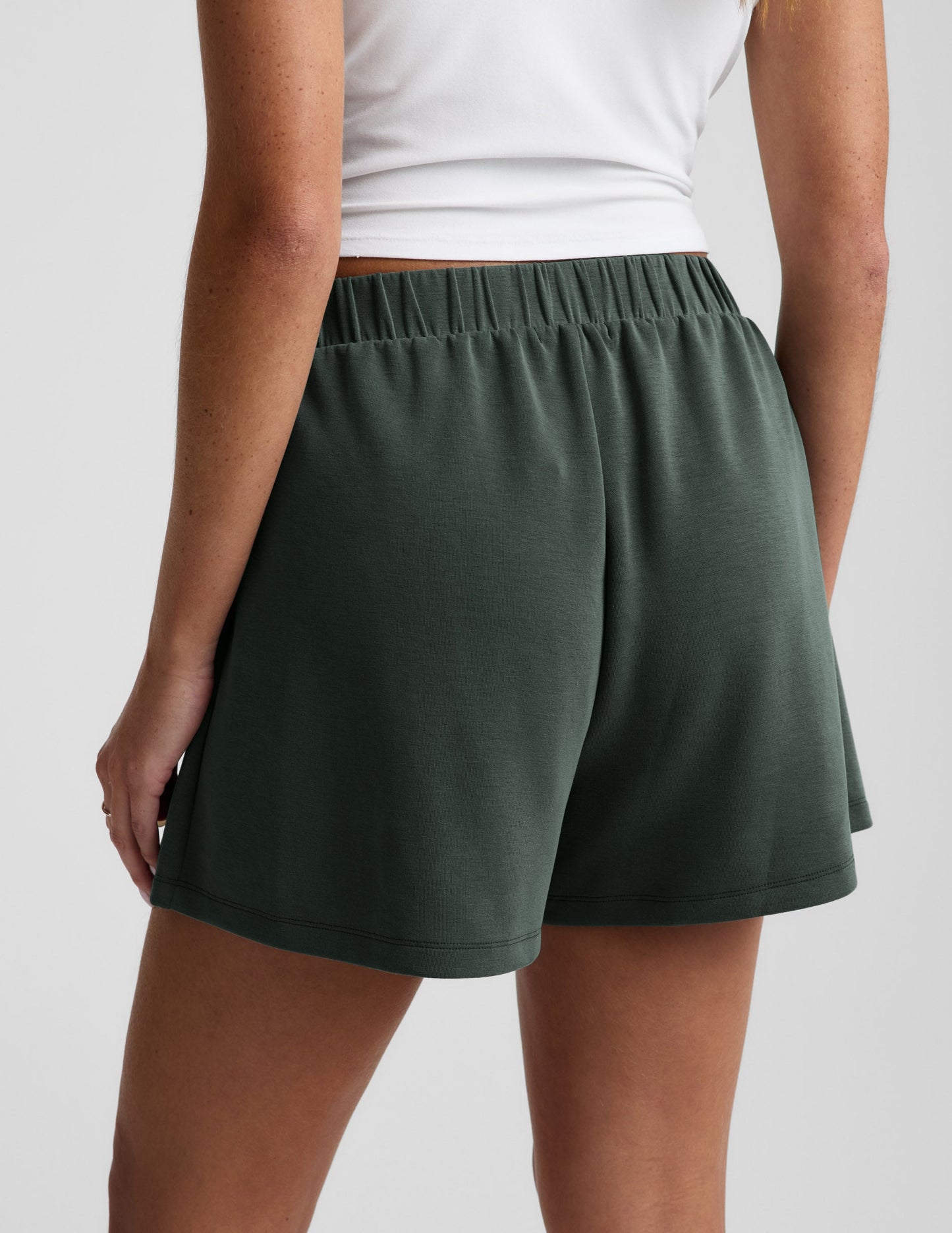 Beyond Yoga Women's Luxe Sandwash Skort - Slate Green