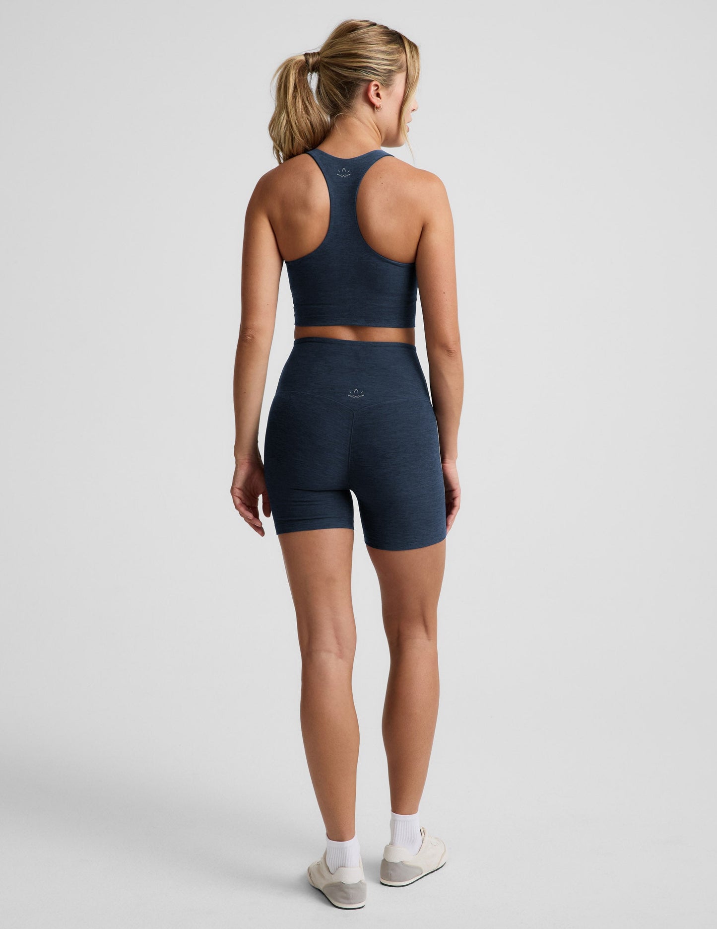 Beyond Yoga Women's 5" Spacedye Streamline Shorts - Nocturnal Navy
– Beyond Yoga