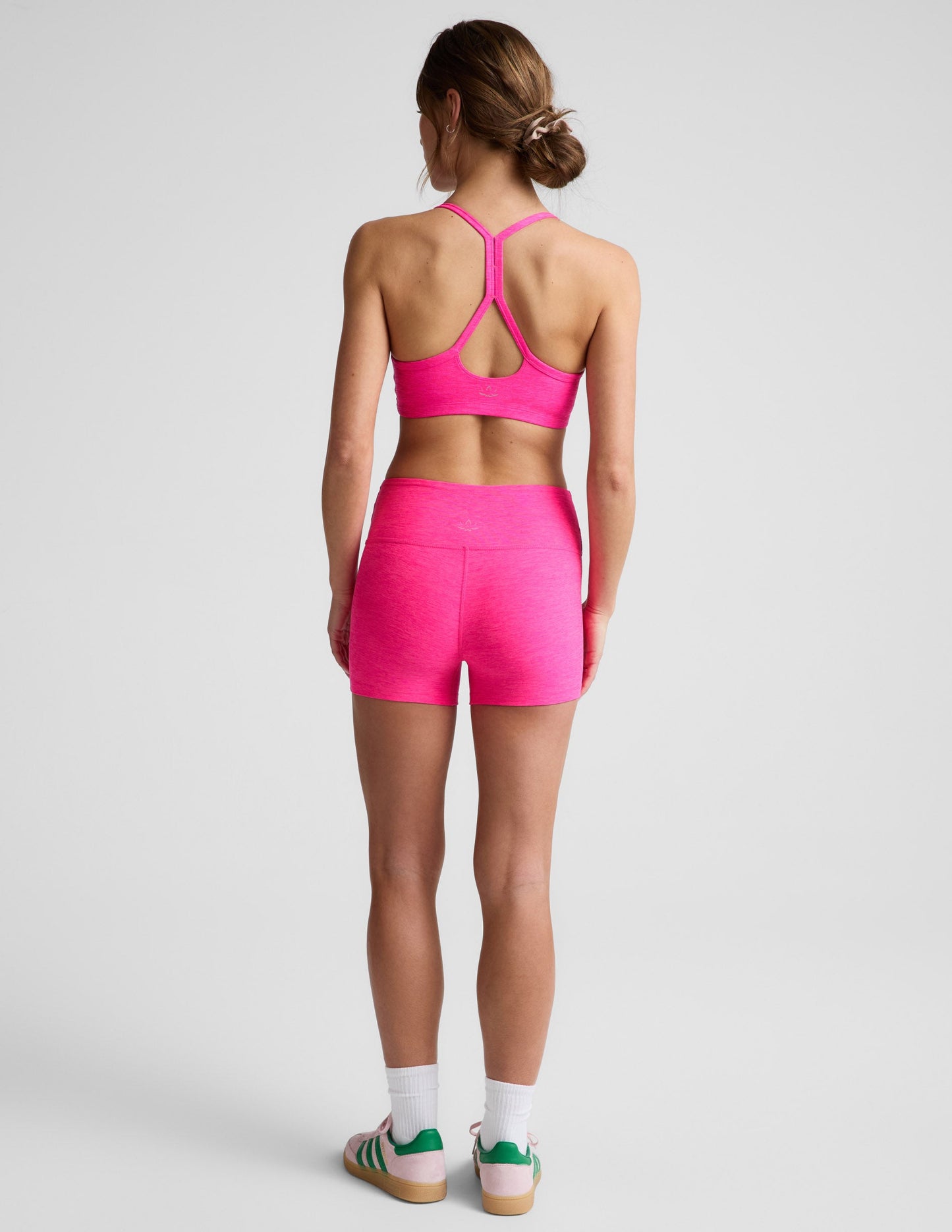 Beyond Yoga Women's 3" Mid-Rise Spacedye Shorts - Pink Glow
