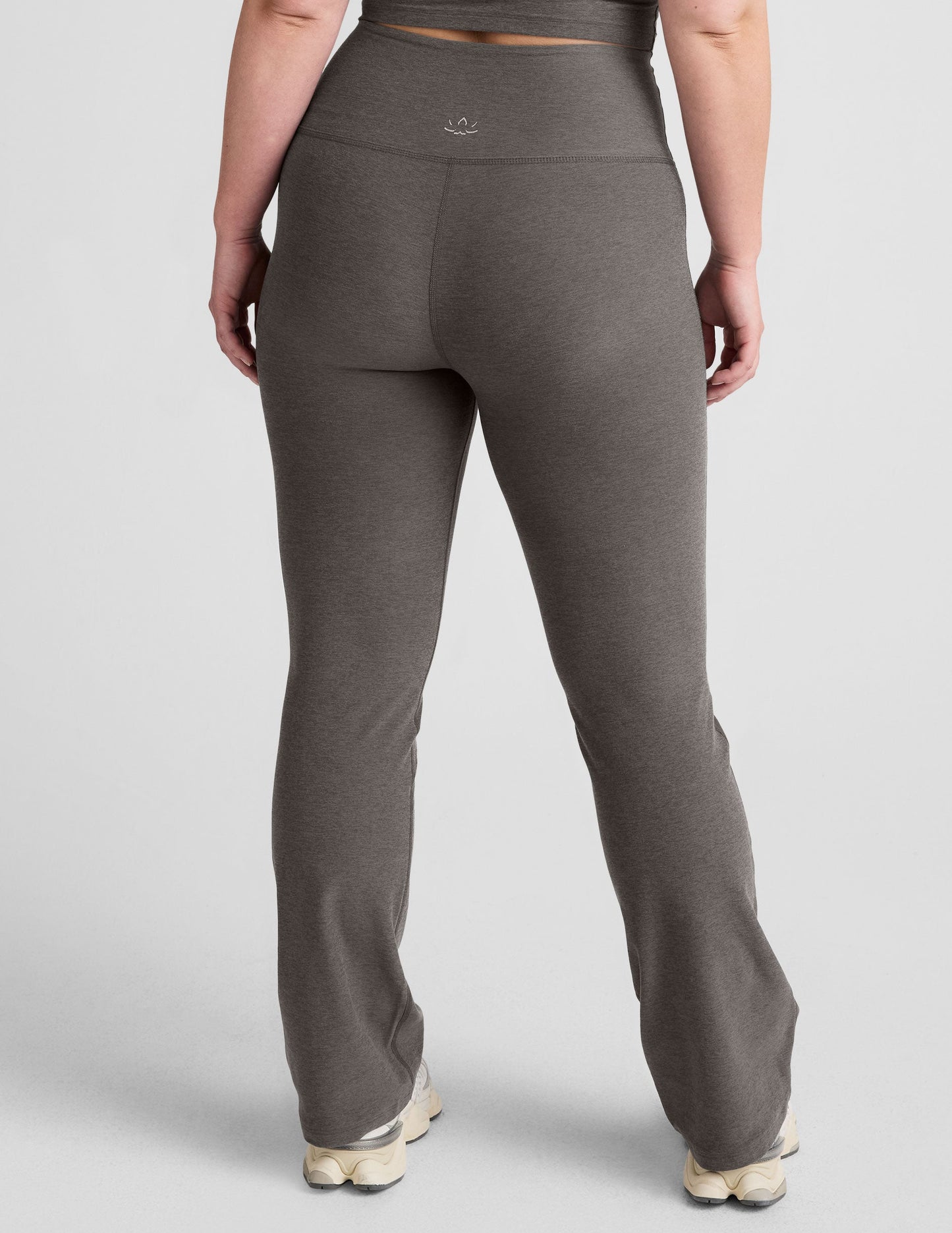 Beyond Yoga Women's High Waisted Bootcut Spacedye Pants - Gray
– Beyond Yoga