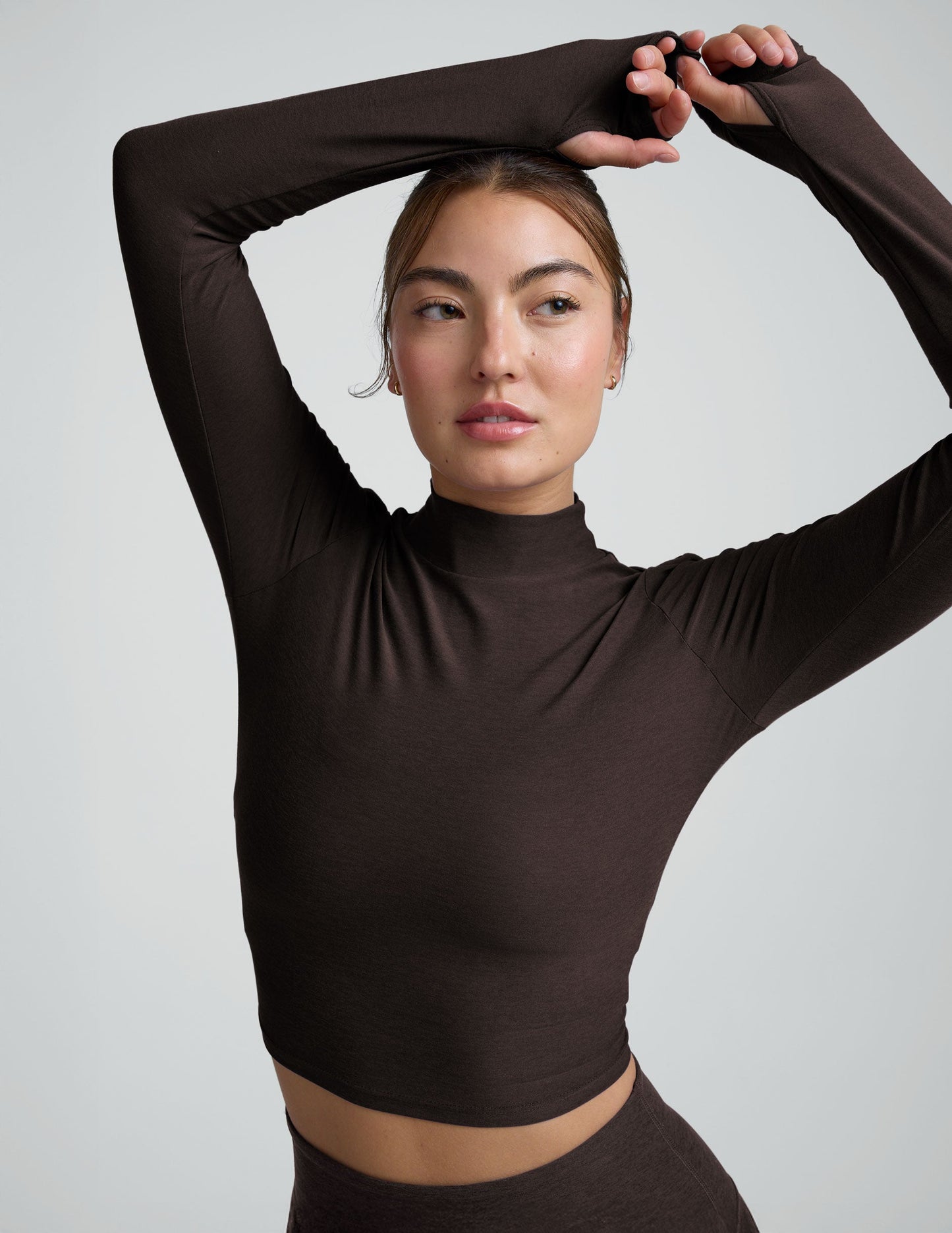 Beyond Yoga Featherweight Moving On Cropped Pullover