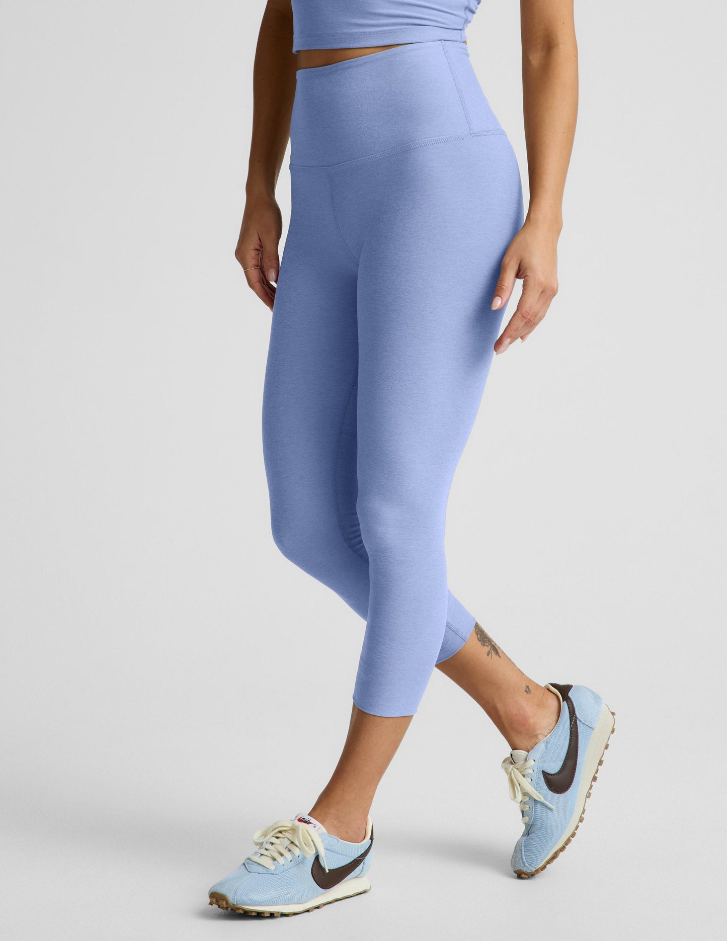 Beyond Yoga Women's High Waisted Spacedye Capri Legging - Pastel Periwinkle