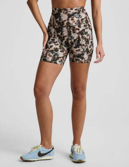 Beyond Yoga Women's Biker Keep Pace Shorts - Dappled Roan