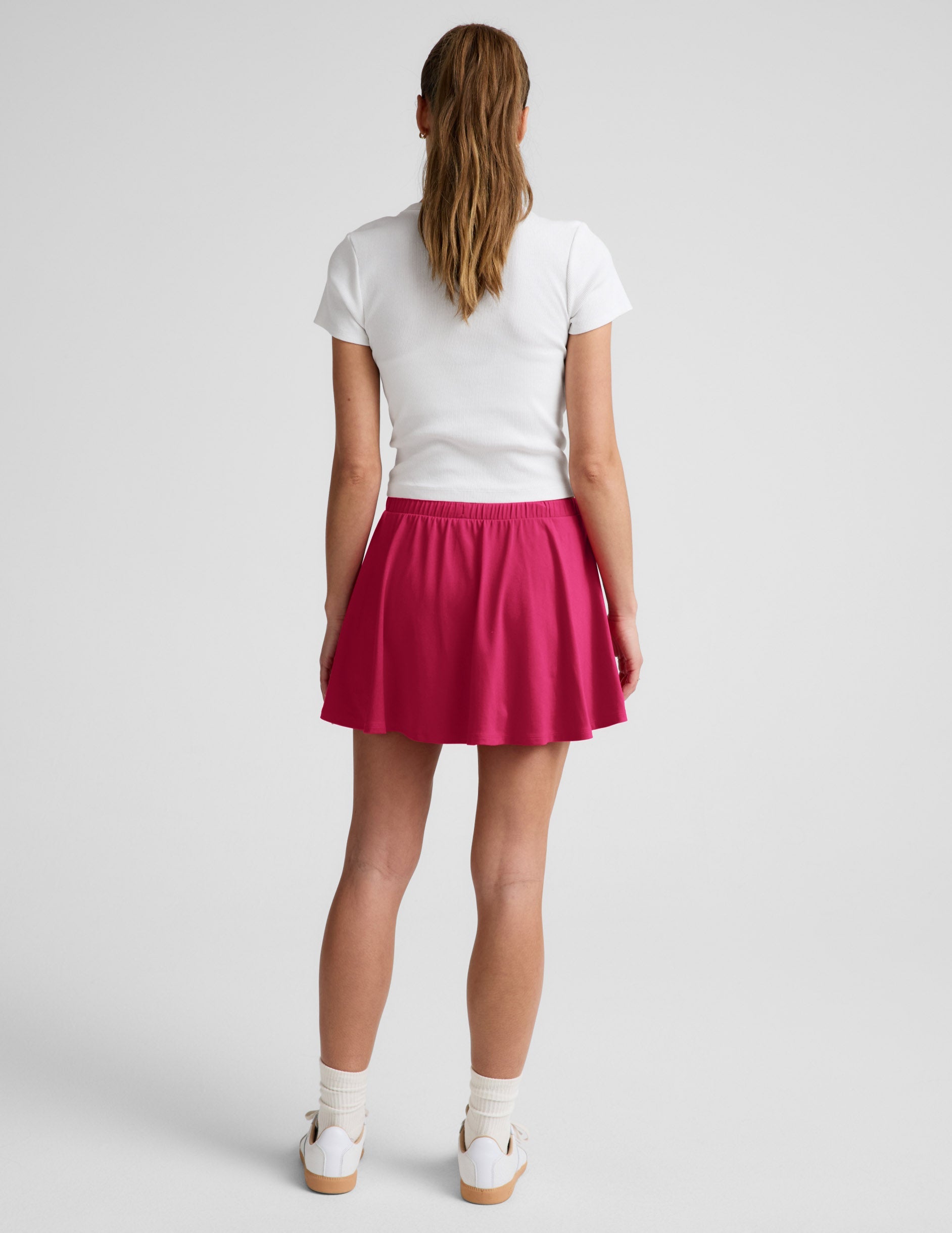 Beyond Yoga Women's Sport Drawcord Mini Skirt - Berry Red