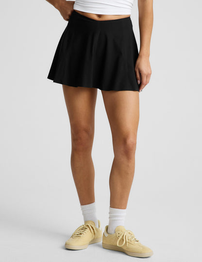 Beyond Yoga Women's Mid-Rise Tennis Mini Skirt - Black