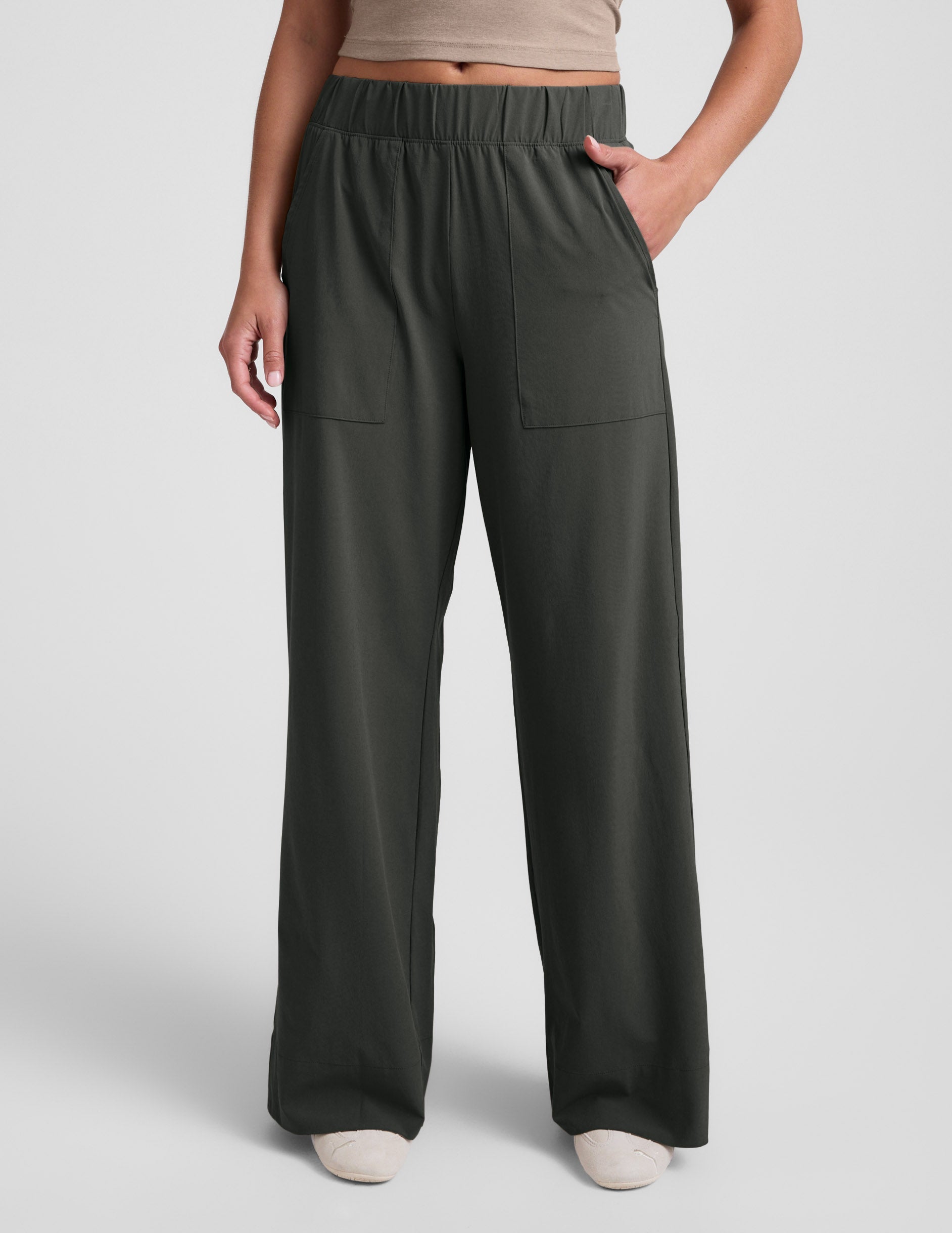 Beyond Yoga Wide Leg Stretch Mid Rise Flowy Pant - Slate Green