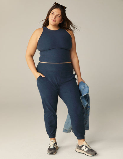 Beyond Yoga Women's Slim Fit Spacedye Midi Jogger - Nocturnal Navy
