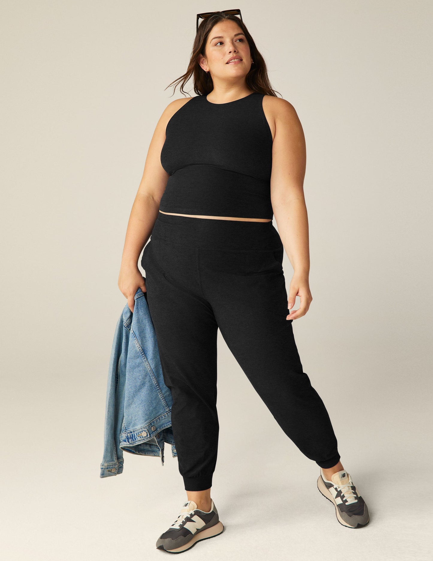 Beyond Yoga Women's Slim Fit Midi Spacedye Jogger - Darkest Night