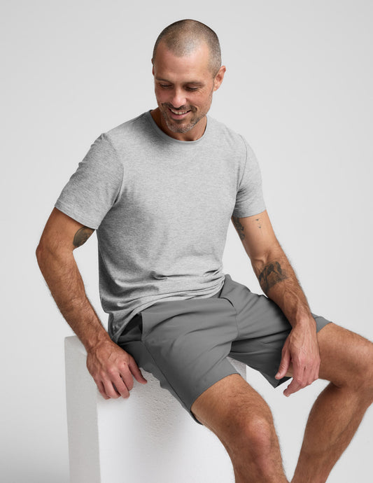 Beyond Yoga Men's 7-Inch Inseam Pocket Element Shorts - Lunar Gray
