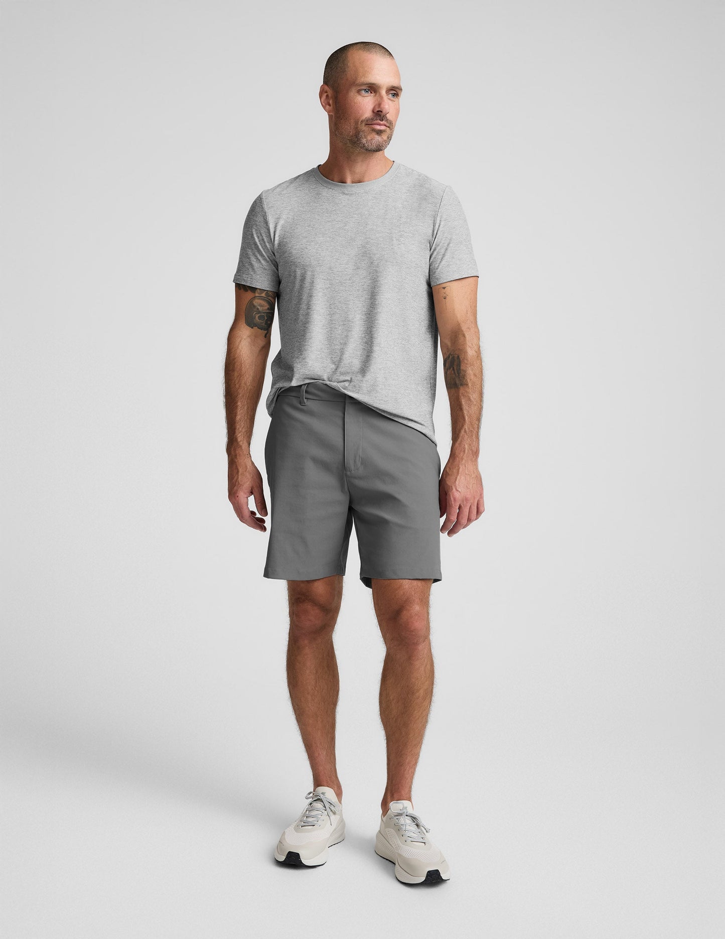 Beyond Yoga Men's 7-Inch Inseam Pocket Element Shorts - Lunar Gray