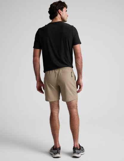 Beyond Yoga Men's Lightweight 7-Inch Pivotal 2.0 Shorts - Mushroom