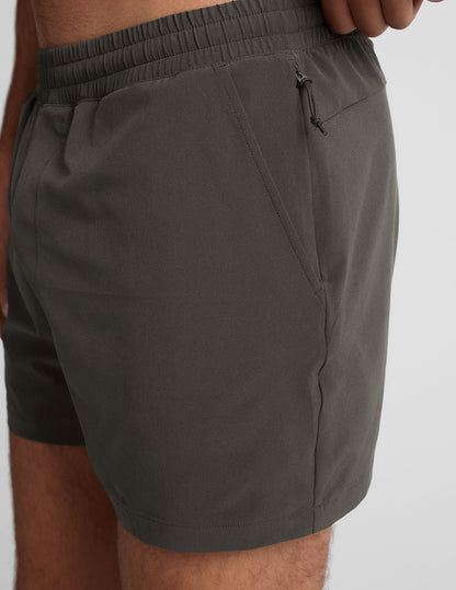 Beyond Yoga Men's 5-Inch Lined Running Pivotal 2.0 Shorts - Graphite