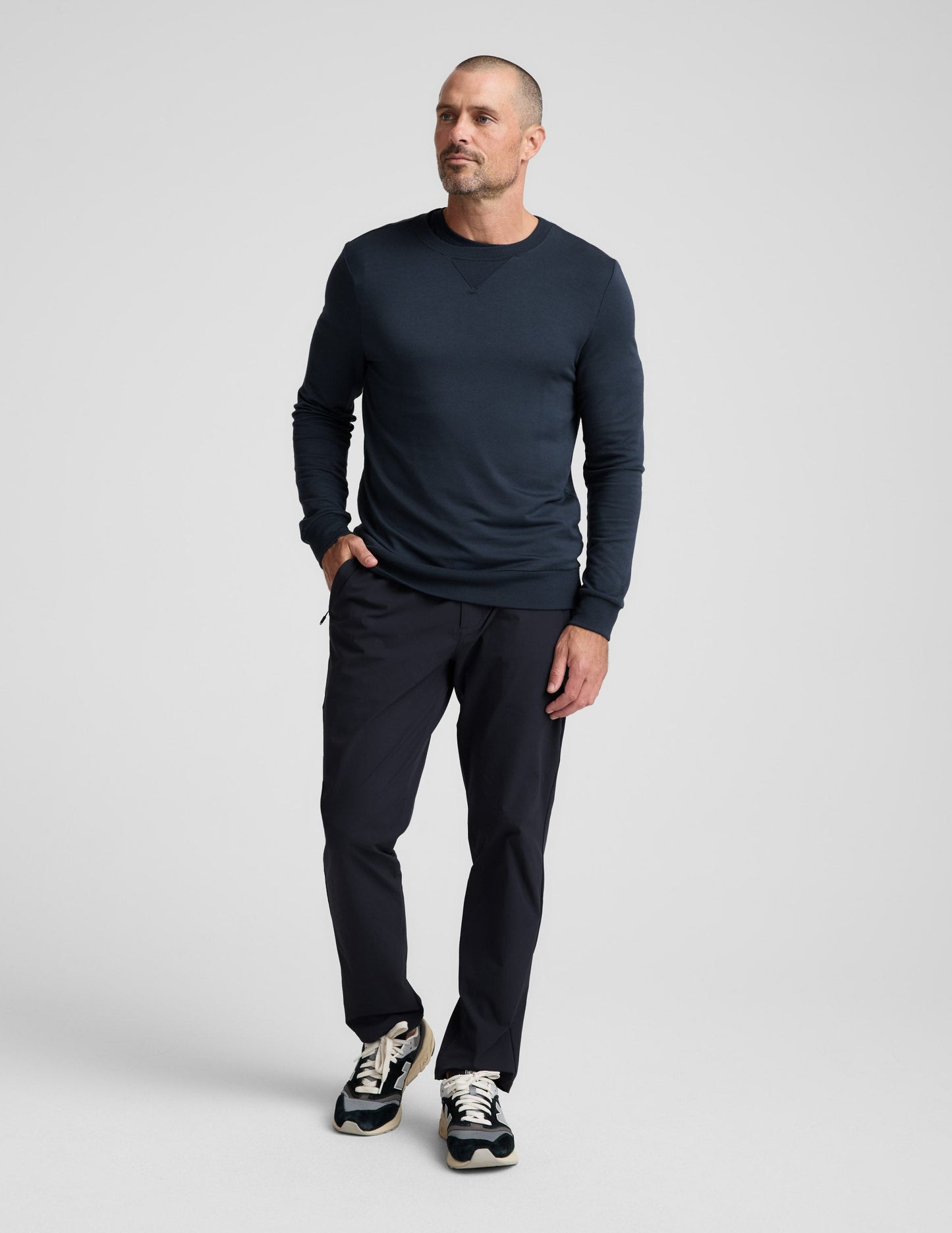 Beyond Yoga Men's Stretch Zipper Pocket All Terrain Pants - Navy