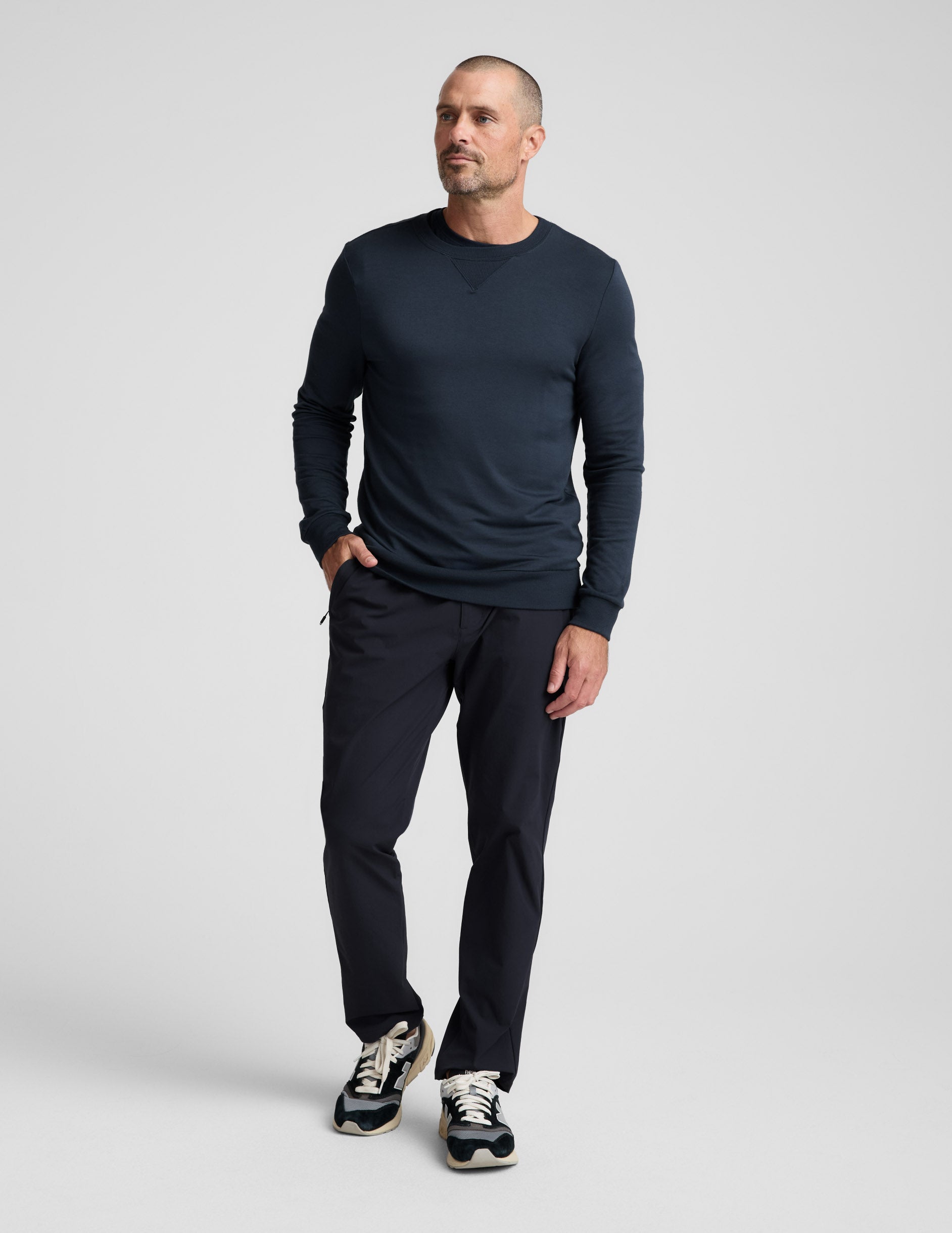 Beyond Yoga Men's Stretch Zipper Pocket All Terrain Pants - Navy
