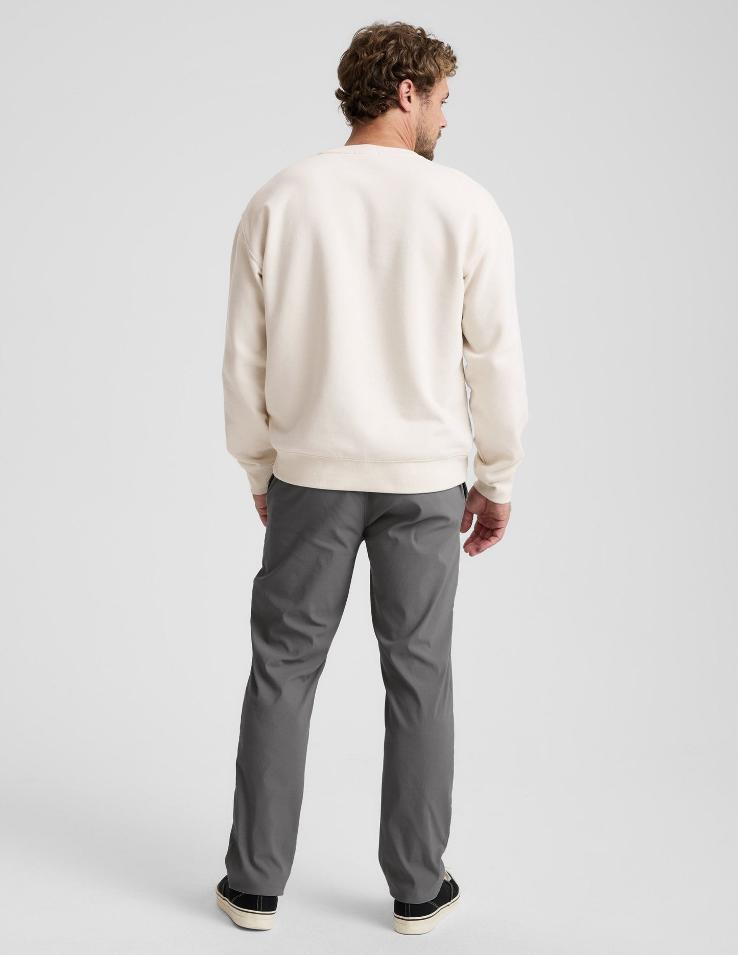 Beyond Yoga Men's Straight Leg Element Chino Pants - Lunar Gray
– Beyond Yoga