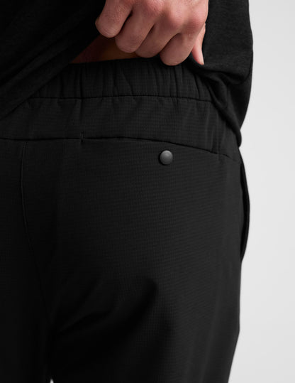 Beyond Yoga Men's Relaxed Straight Leg Dynamic Pants - Black