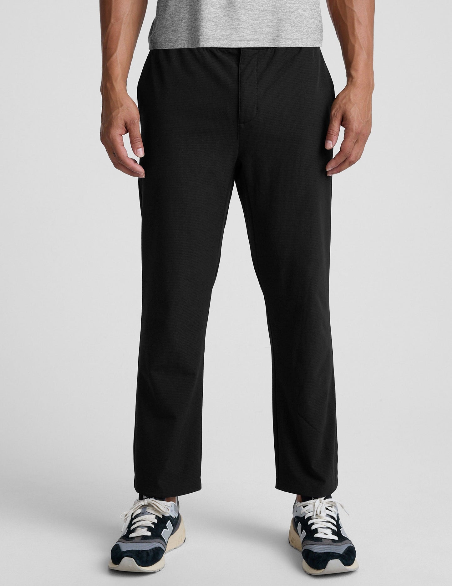 Beyond Yoga Men's Relaxed Straight Leg Dynamic Pants - Black