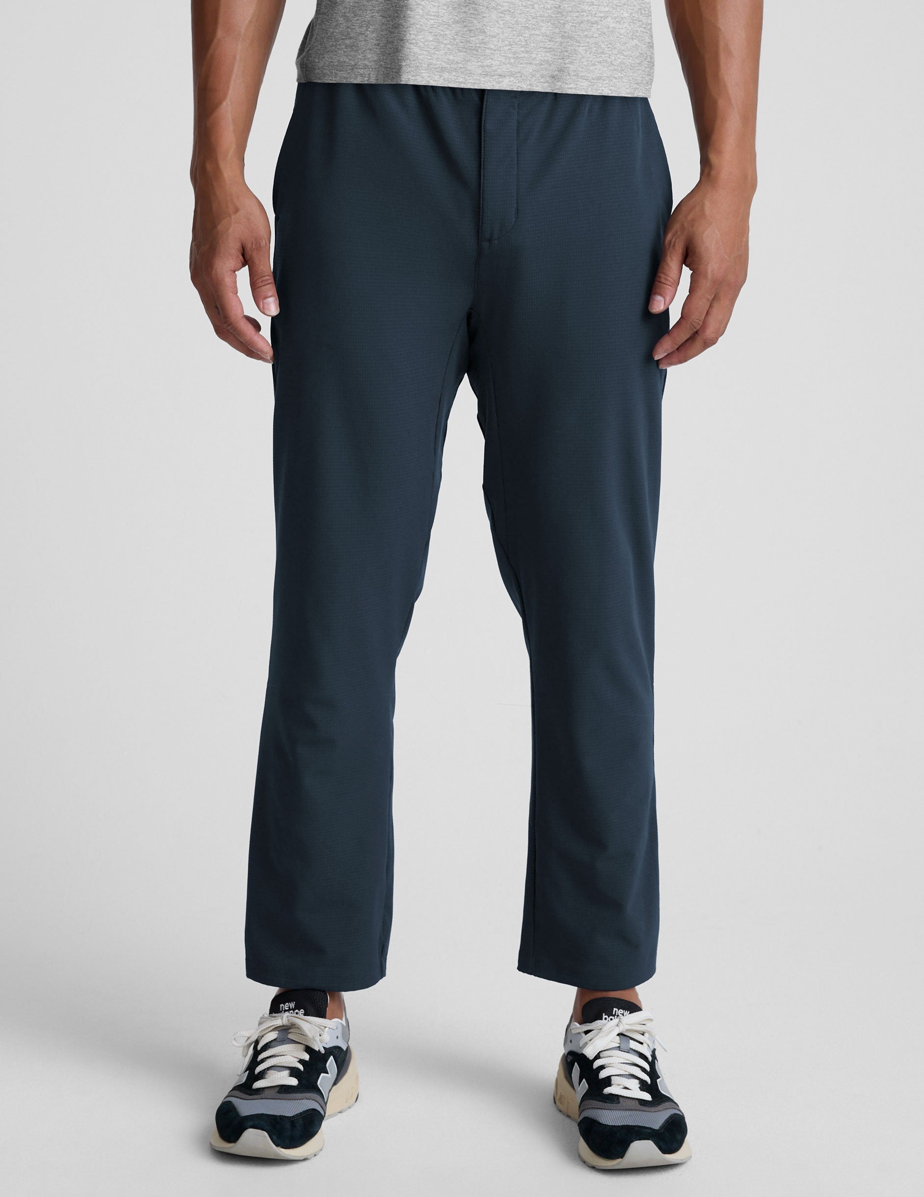 Beyond Yoga Men's Relaxed Straight Leg Dynamic Pants - Nocturnal Navy