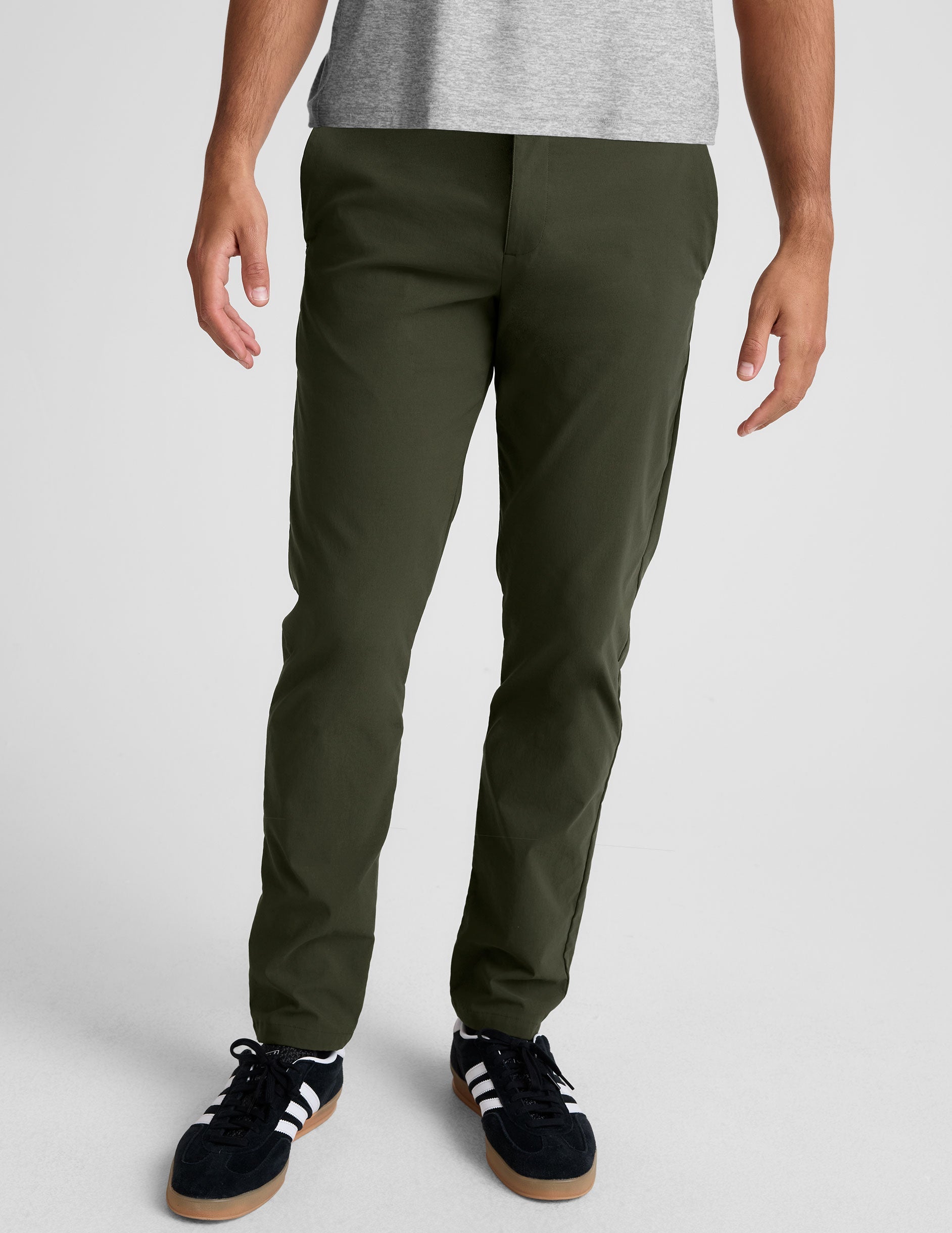 Beyond Yoga Men's Straight Leg Essential Chino Pants - Forest Moss