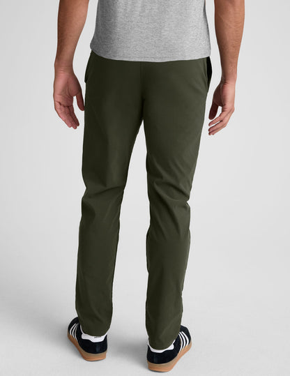 Beyond Yoga Men's Straight Leg Essential Chino Pants - Forest Moss