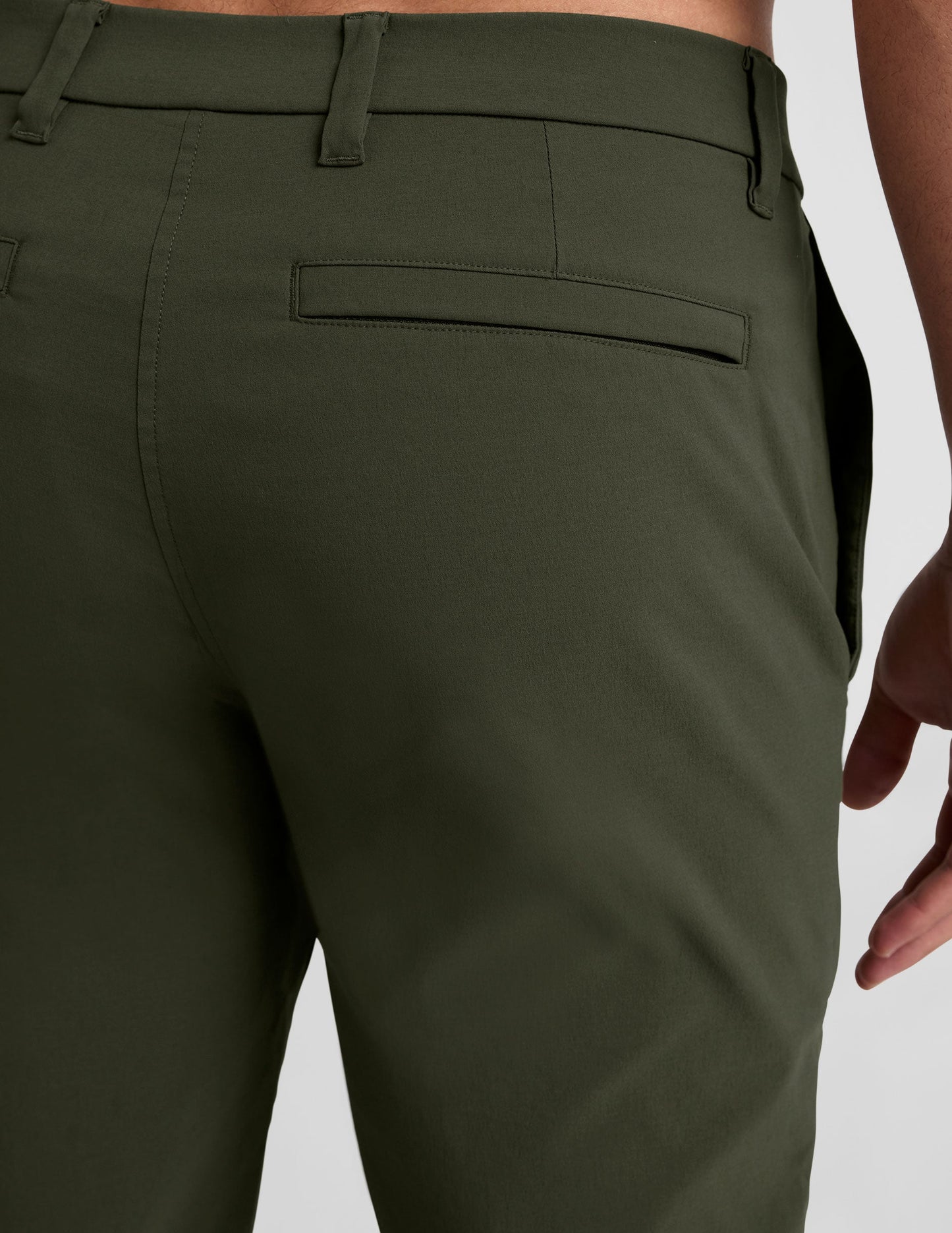 Beyond Yoga Men's Straight Leg Essential Chino Pants - Forest Moss