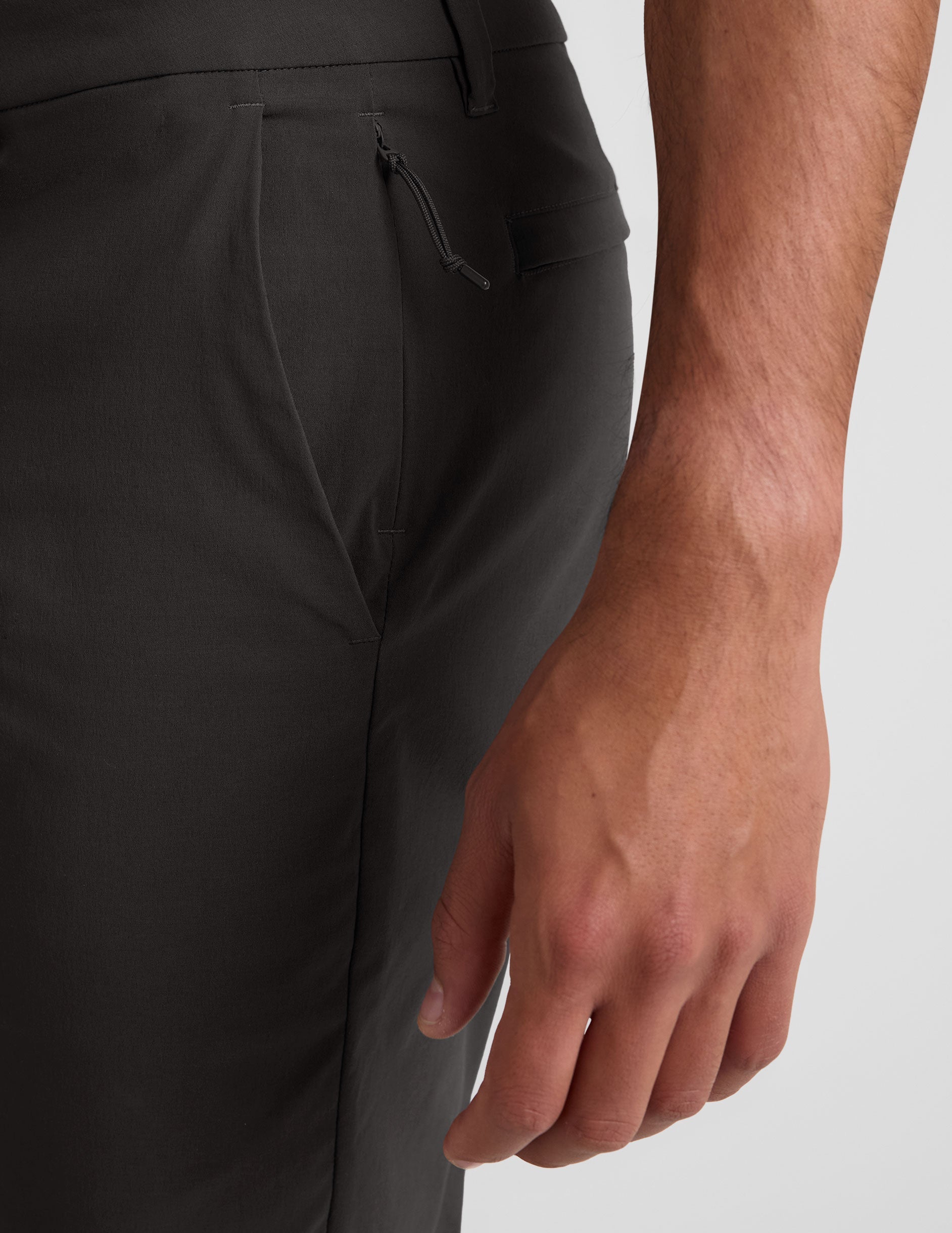 Beyond Yoga Men's Straight Fit Essential Chino Pants - Black Ash