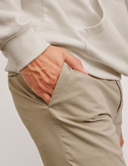 Beyond Yoga Men's Straight Fit Essential Chino Pants - Tan