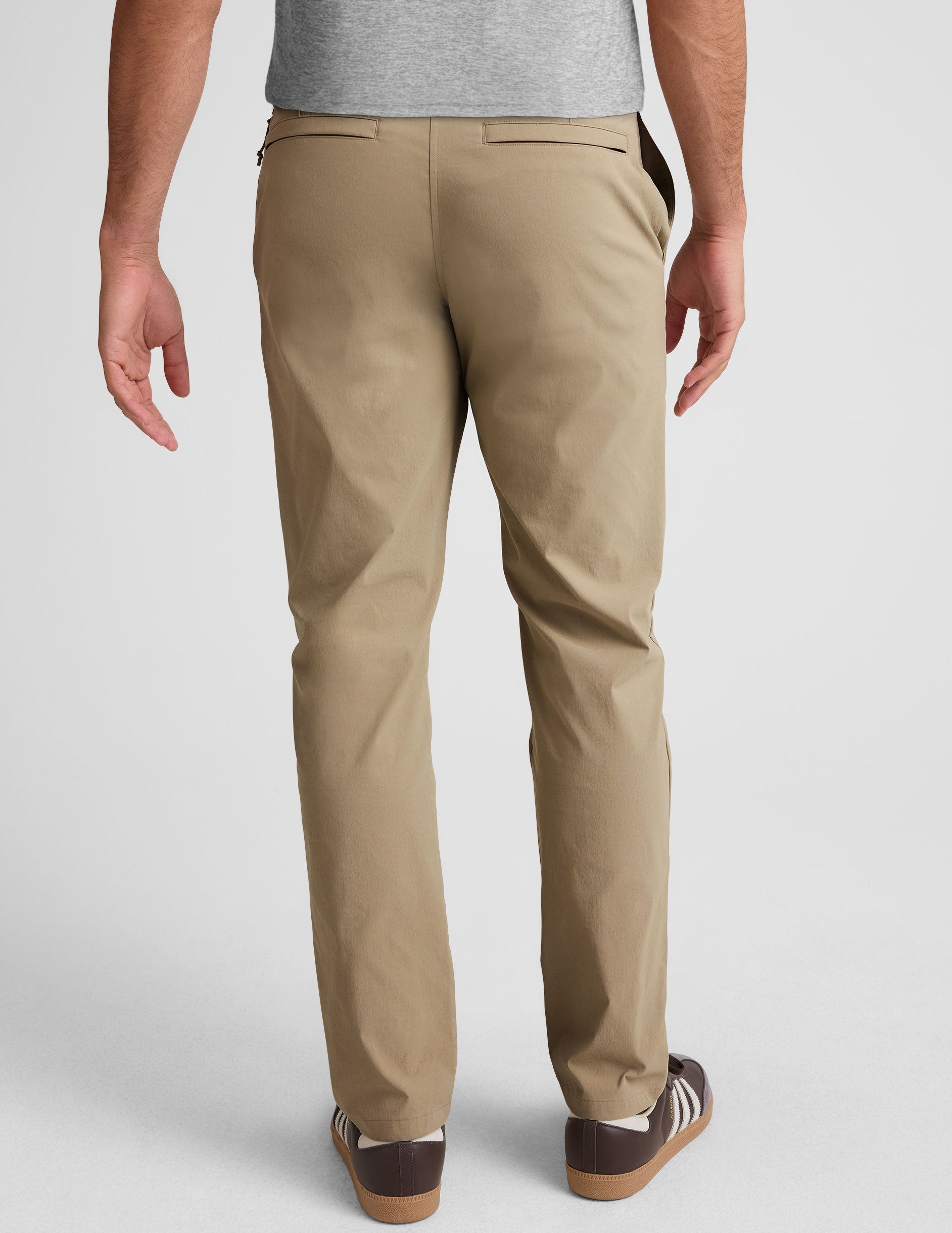 Beyond Yoga Men's Straight Fit Essential Chino Pants - Tan