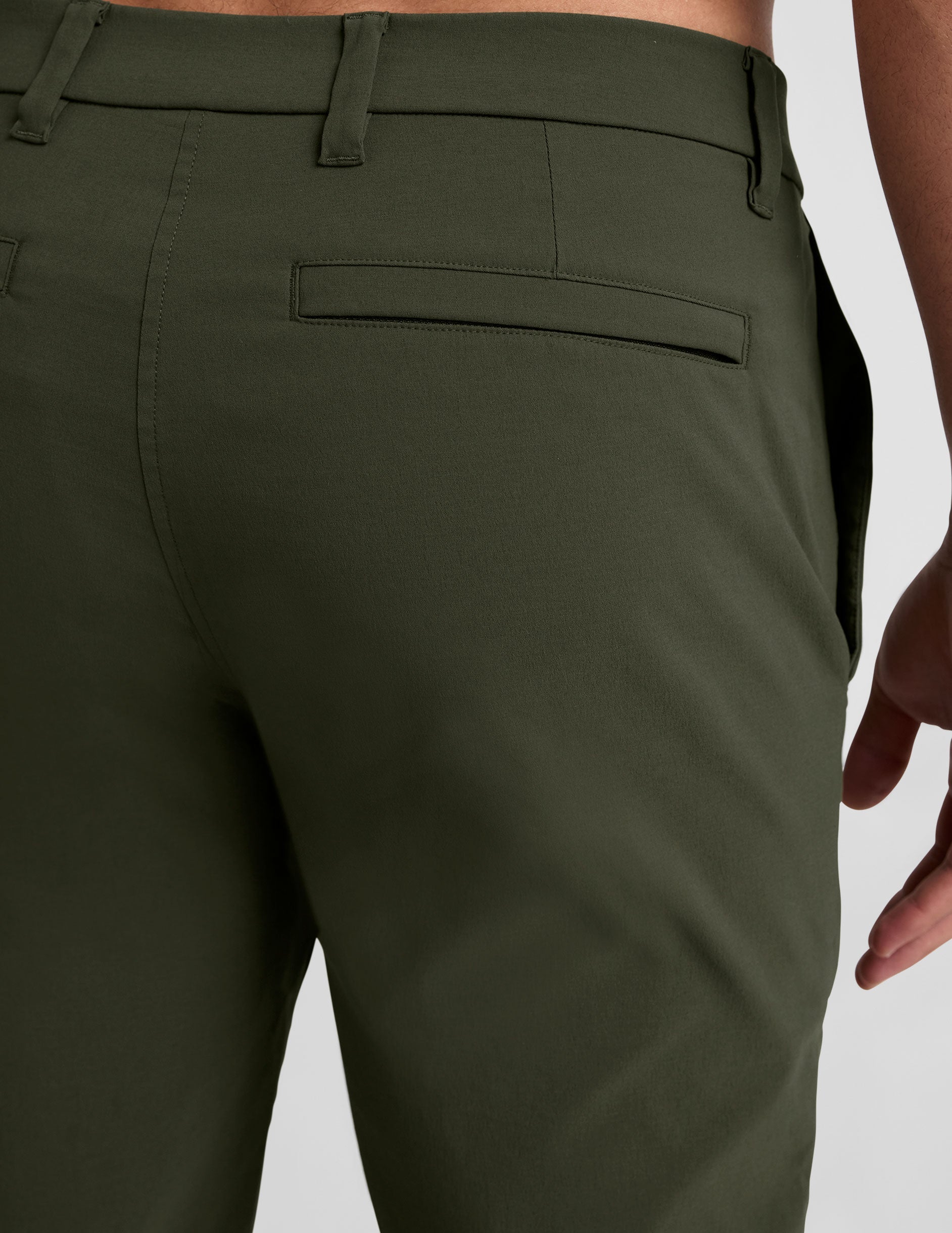 Beyond Yoga Men's Straight Leg Essential Chino Pants - Forest Moss