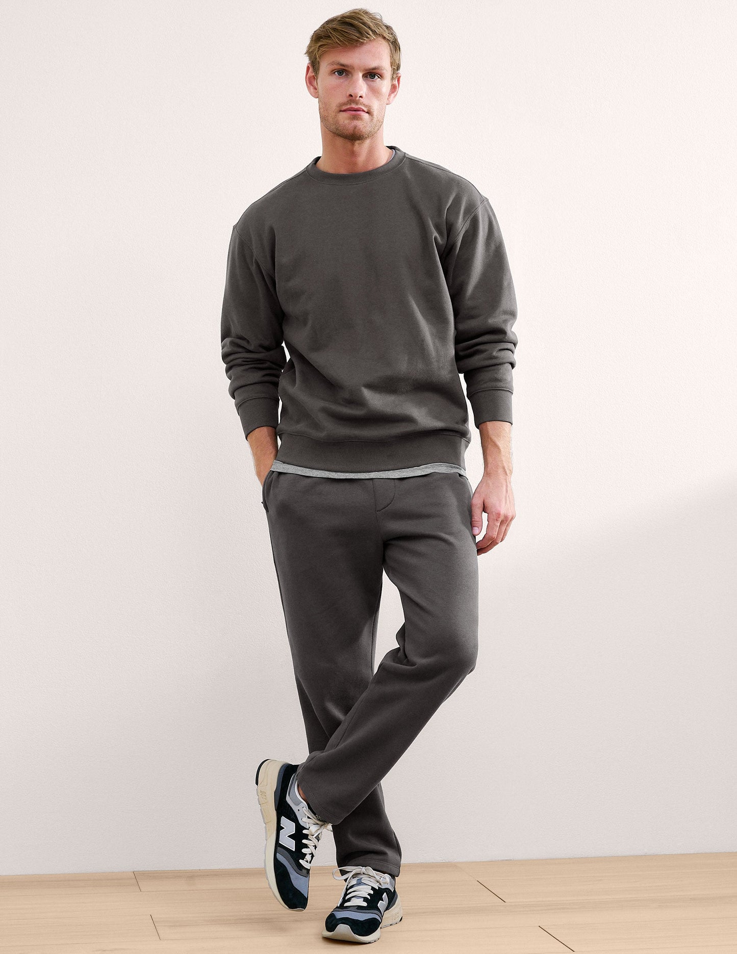 Beyond Yoga Men's Straight Leg LuxeFleece Pants - Black Ash