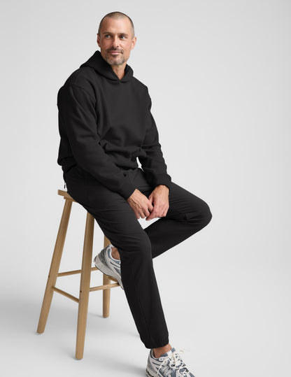 Beyond Yoga Men's Relaxed Fit On The Go Jogger - Black