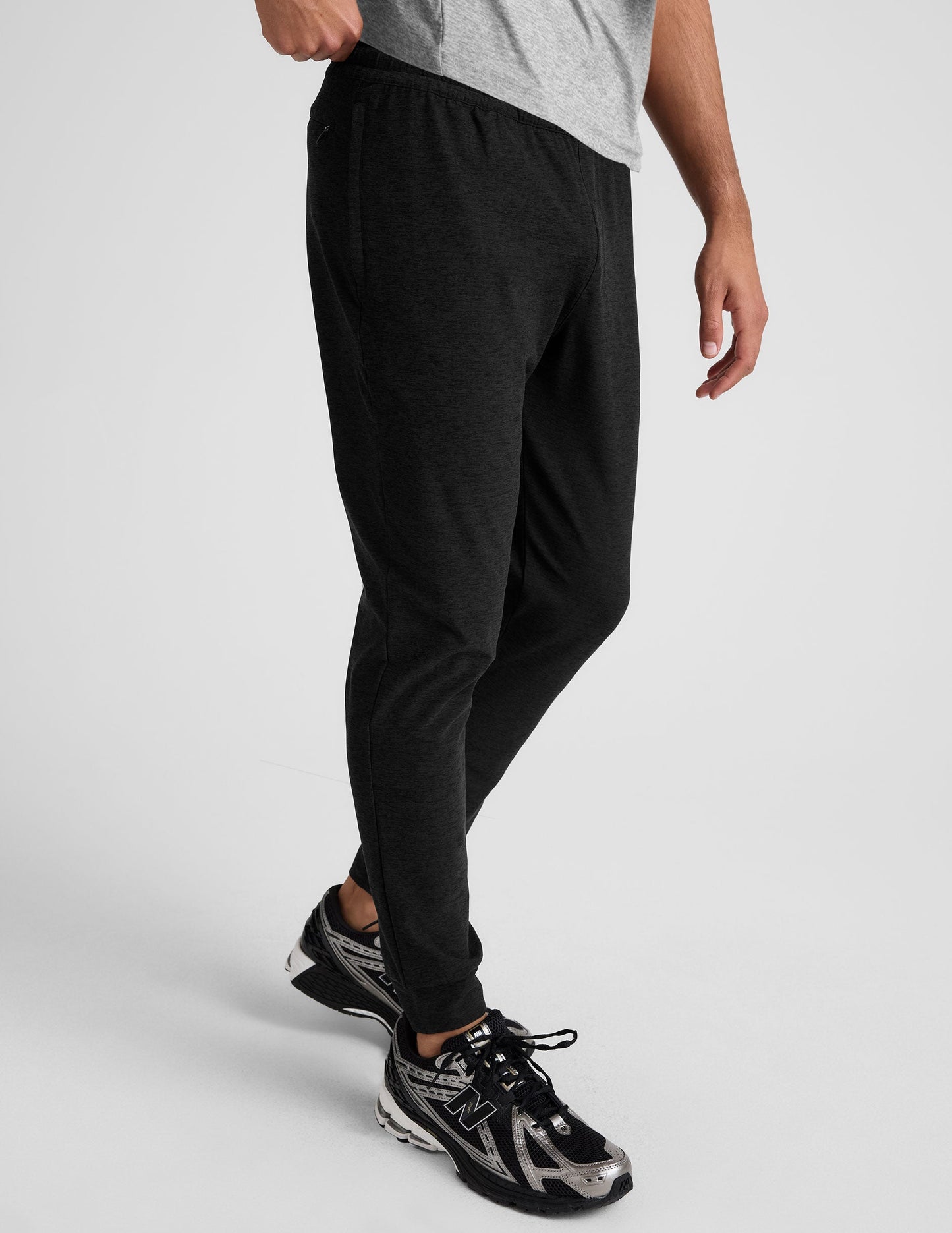 Beyond Yoga Men's Slim Fit Spacedye Jogger - Darkest Night