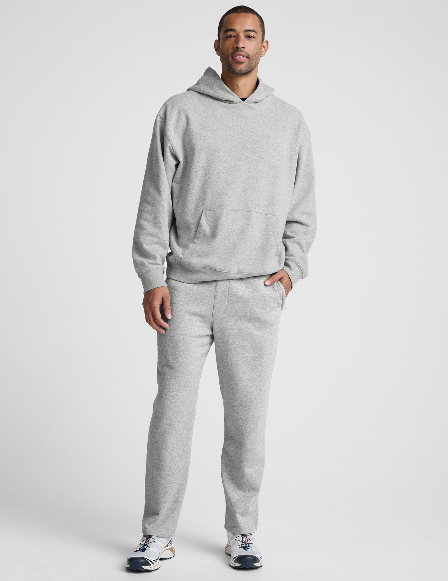 Beyond Yoga Men's Straight Leg LuxeFleece Pants - Light Heather Gray