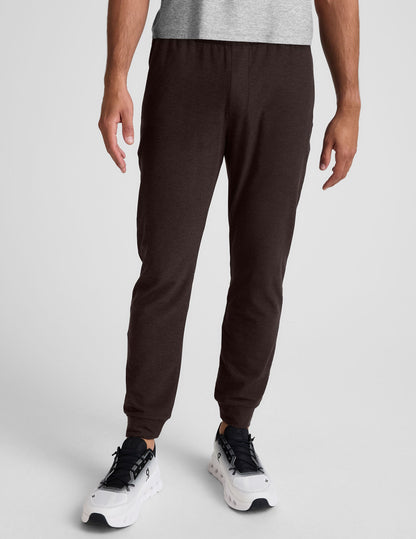 Beyond Yoga Men's Slim Fit Zipper Pocket Spacedye Jogger - Dark Chocolate