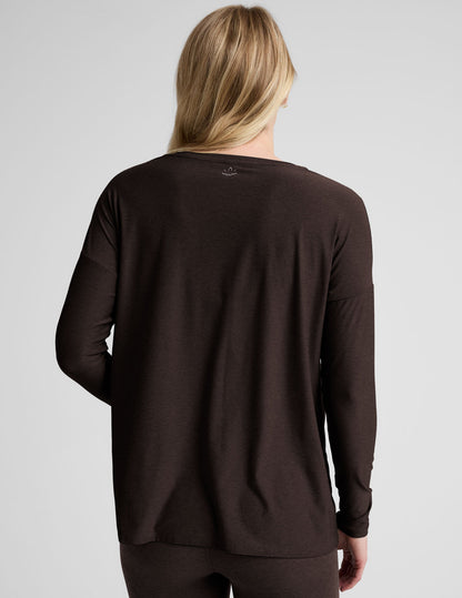 Beyond Yoga Featherweight Feels Like Home Long Sleeve Maternity Top