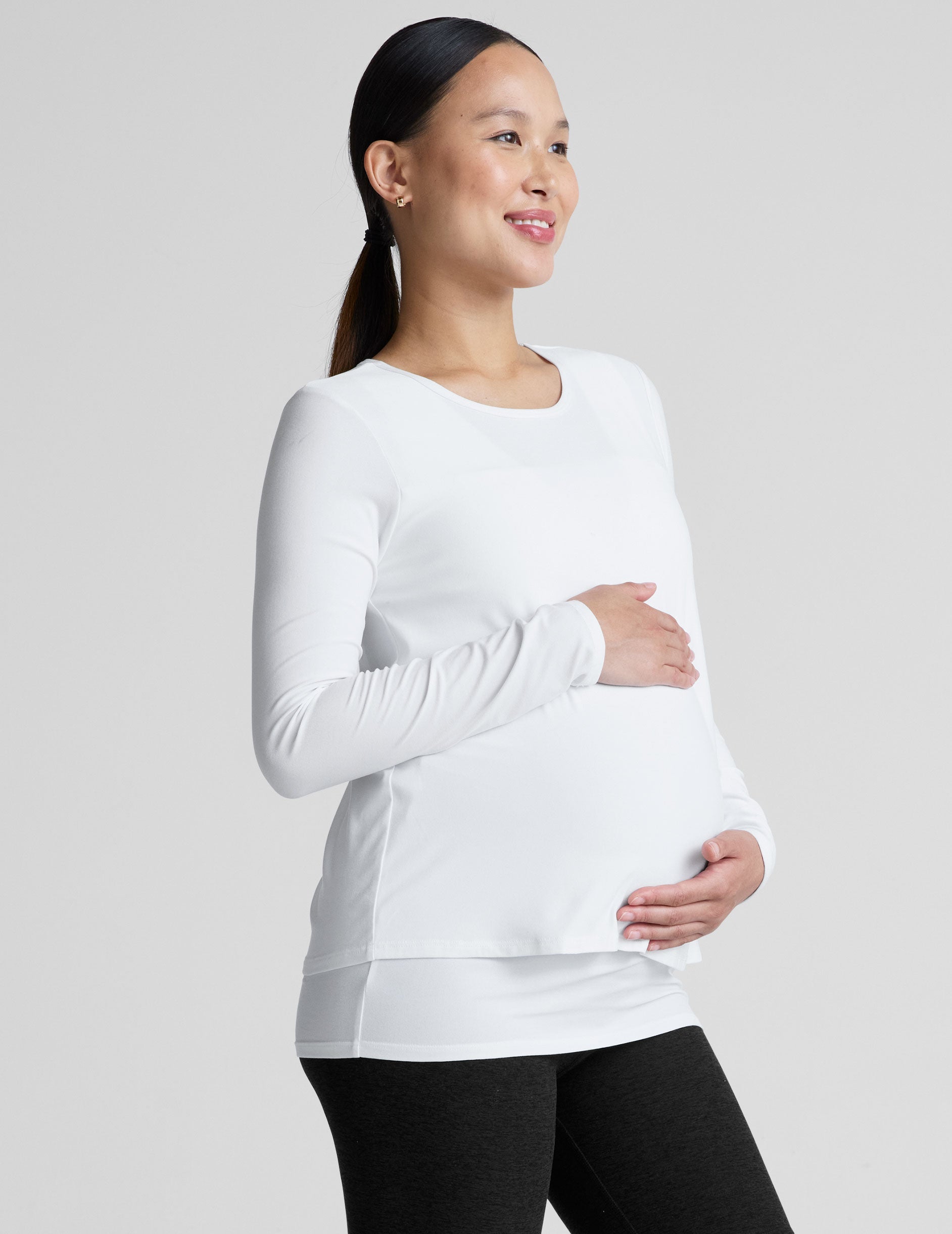 Beyond Yoga Featherweight Under Wraps Nursing Overlap Long Sleeve Tee