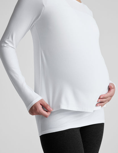 Beyond Yoga Featherweight Under Wraps Nursing Overlap Long Sleeve Tee