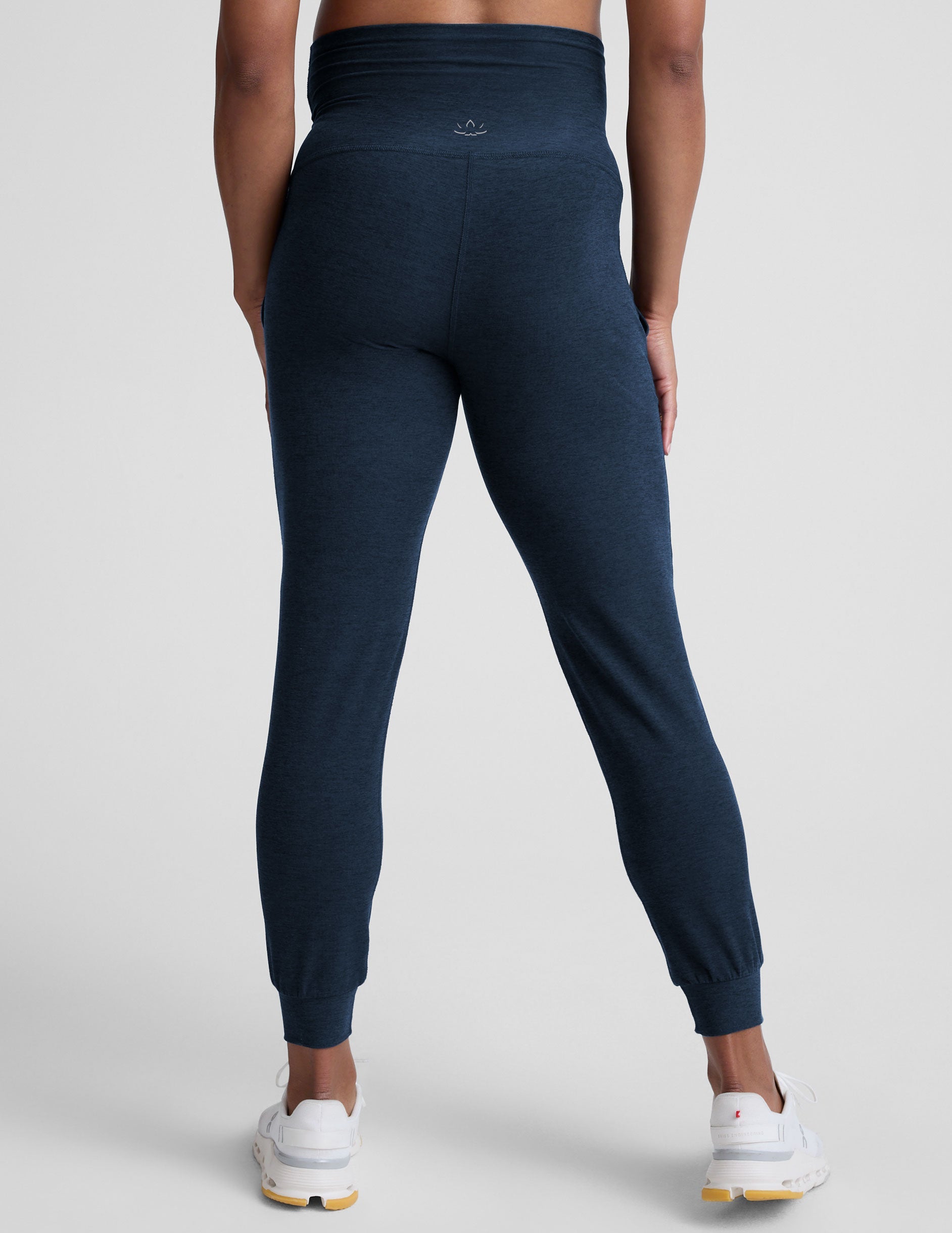 Beyond Yoga Women's High Waisted Spacedye Maternity Jogger - Navy