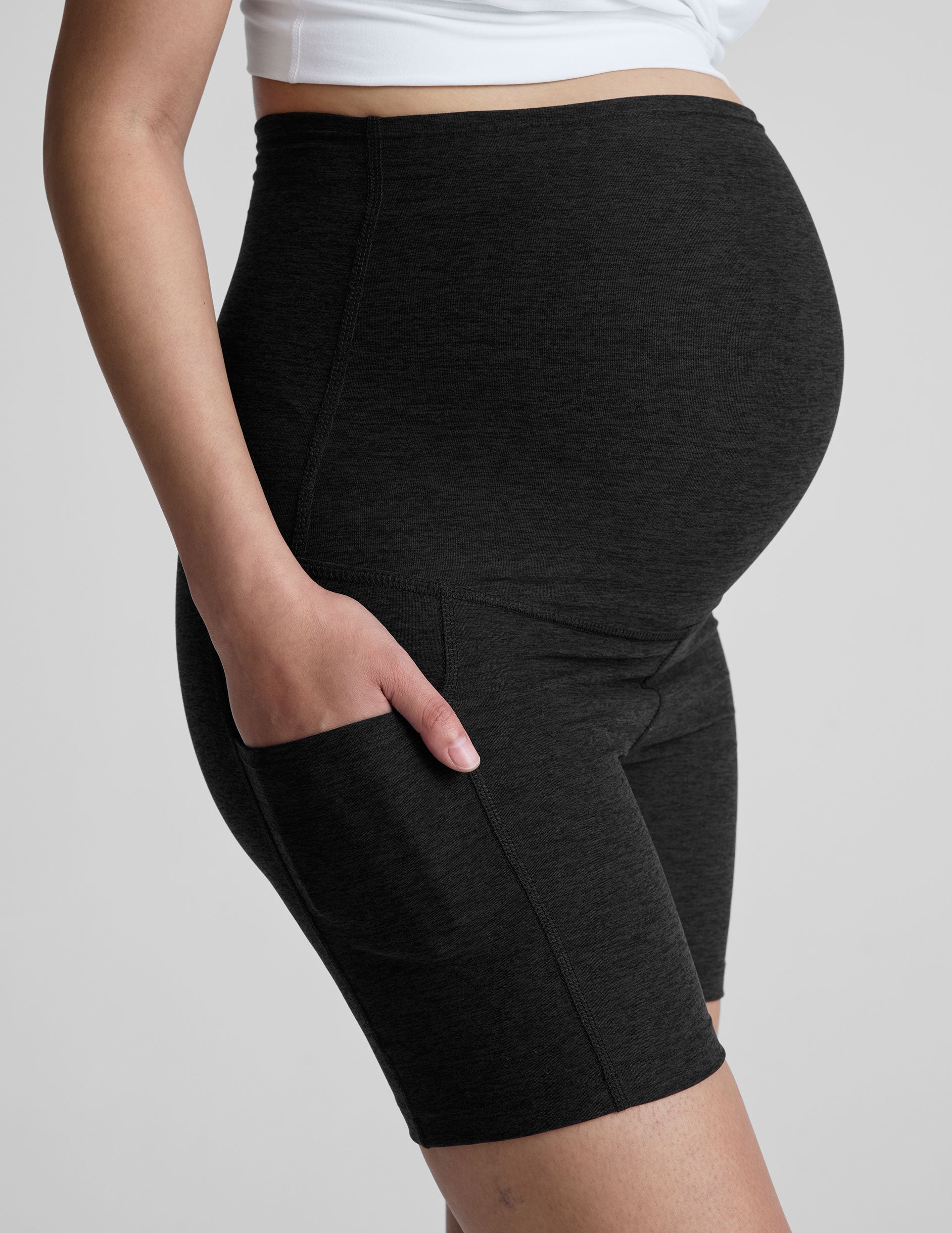 Beyond Yoga High Waisted Spacedye Maternity Biker Shorts - Darkest Night
– Beyond Yoga