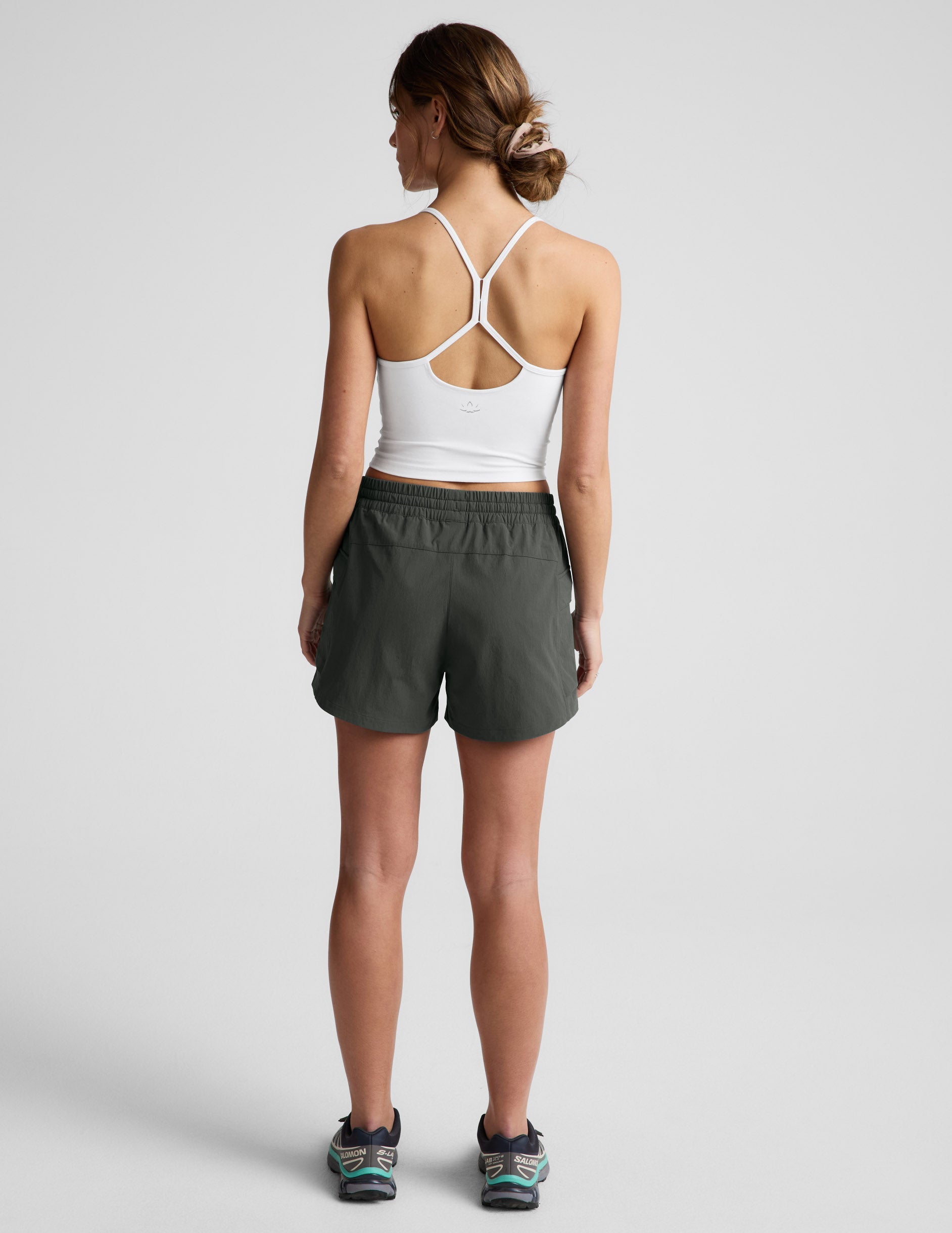 Beyond Yoga Women's 3" Mid-Rise Peak Shorts - Slate Green
