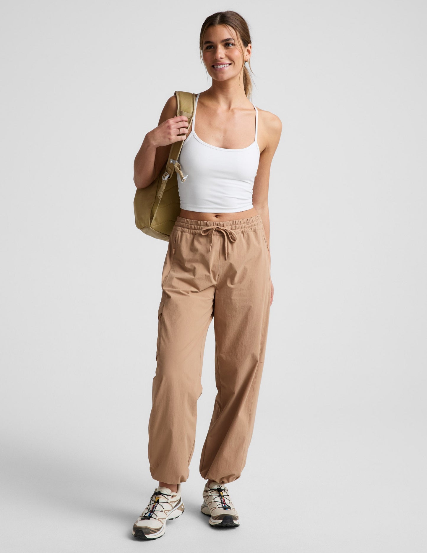 Beyond Yoga Women's Peak Cargo Pants - Camel