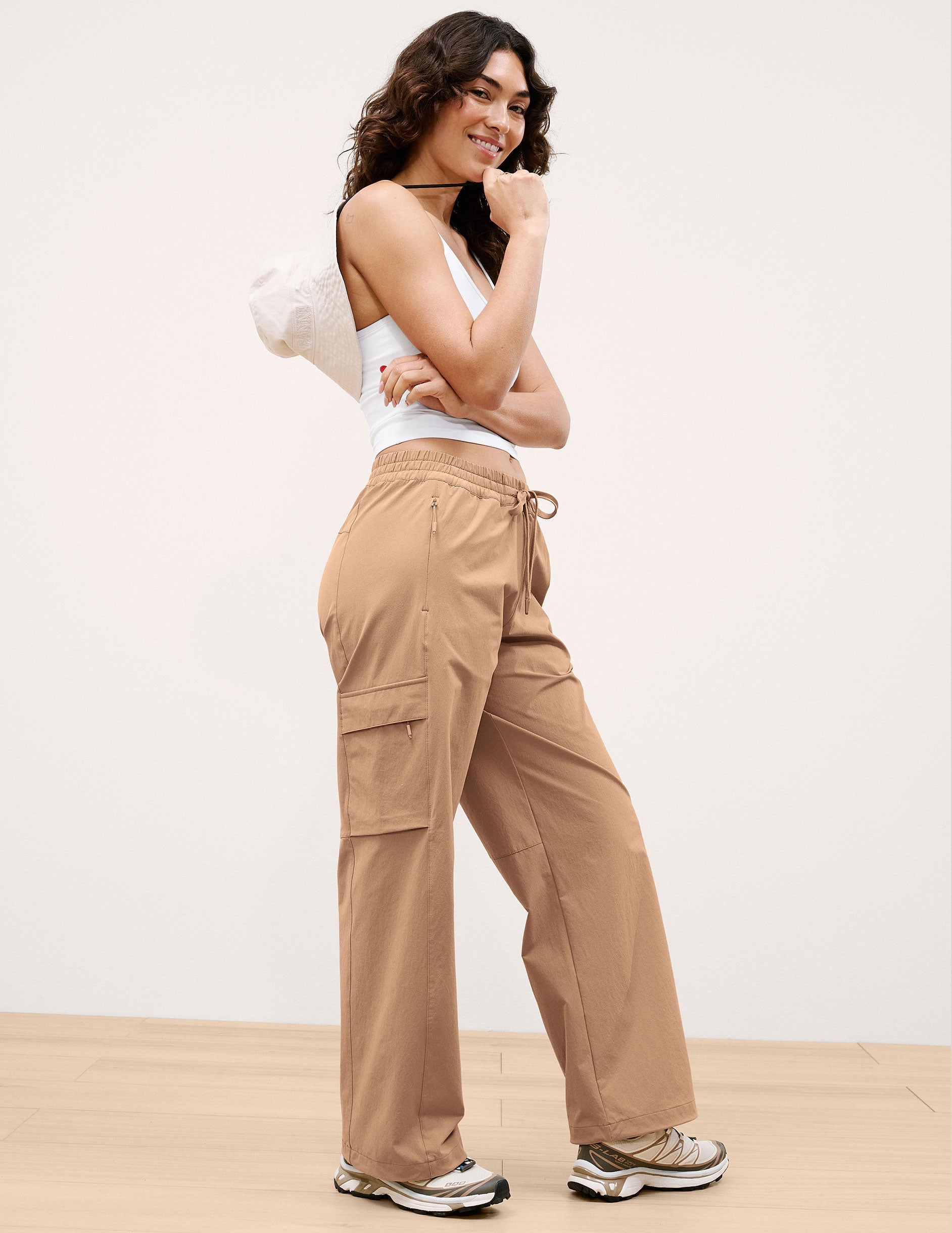 Beyond Yoga Women's Peak Cargo Pants - Camel