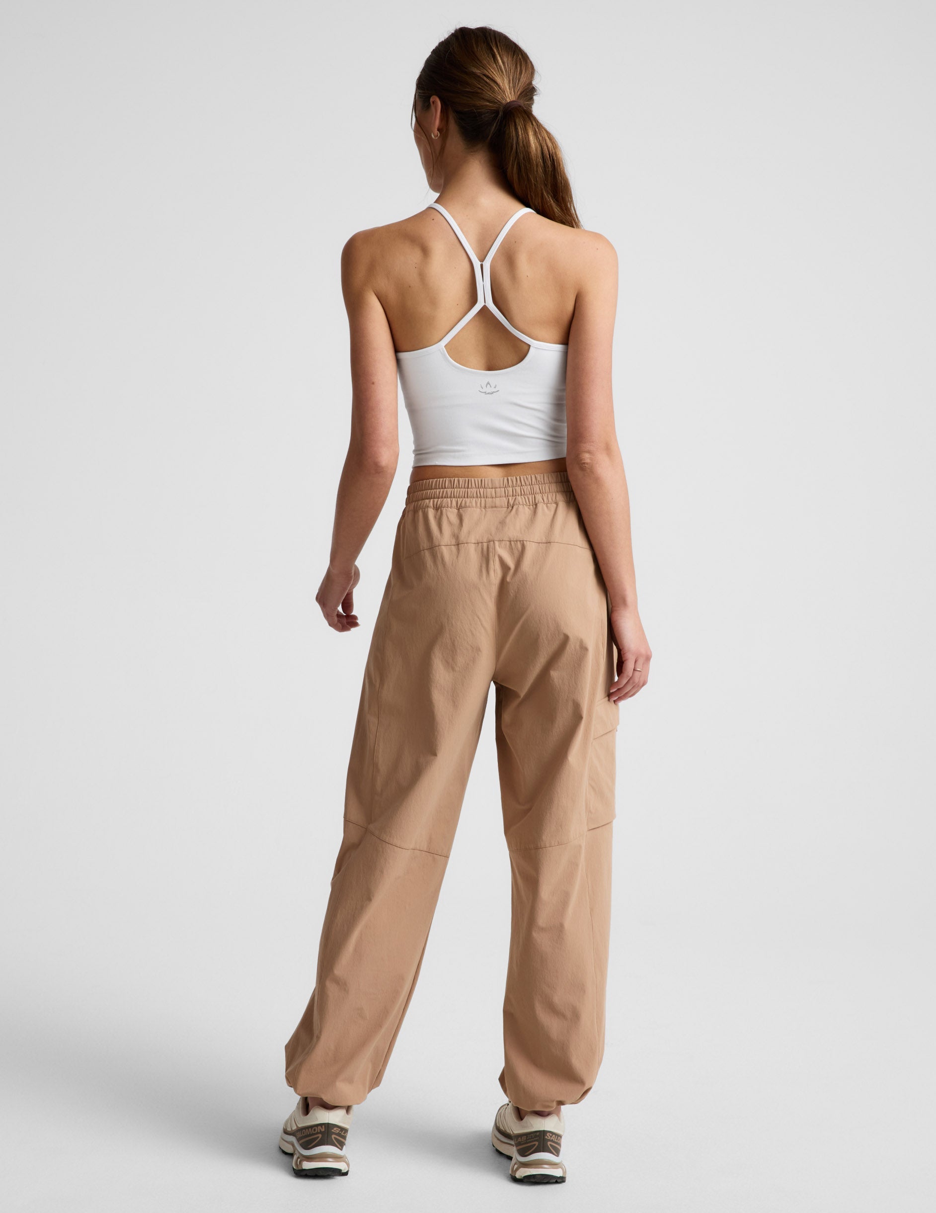Beyond Yoga Women's Peak Cargo Pants - Camel