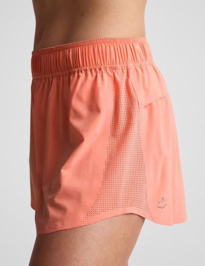 Beyond Yoga Women's 2.5" Solemate™ Shorts - Dreamsicle