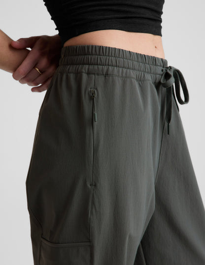 Beyond Yoga Women's Peak Cargo Pants - Slate Green