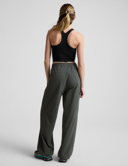Beyond Yoga Women's Peak Cargo Pants - Slate Green
