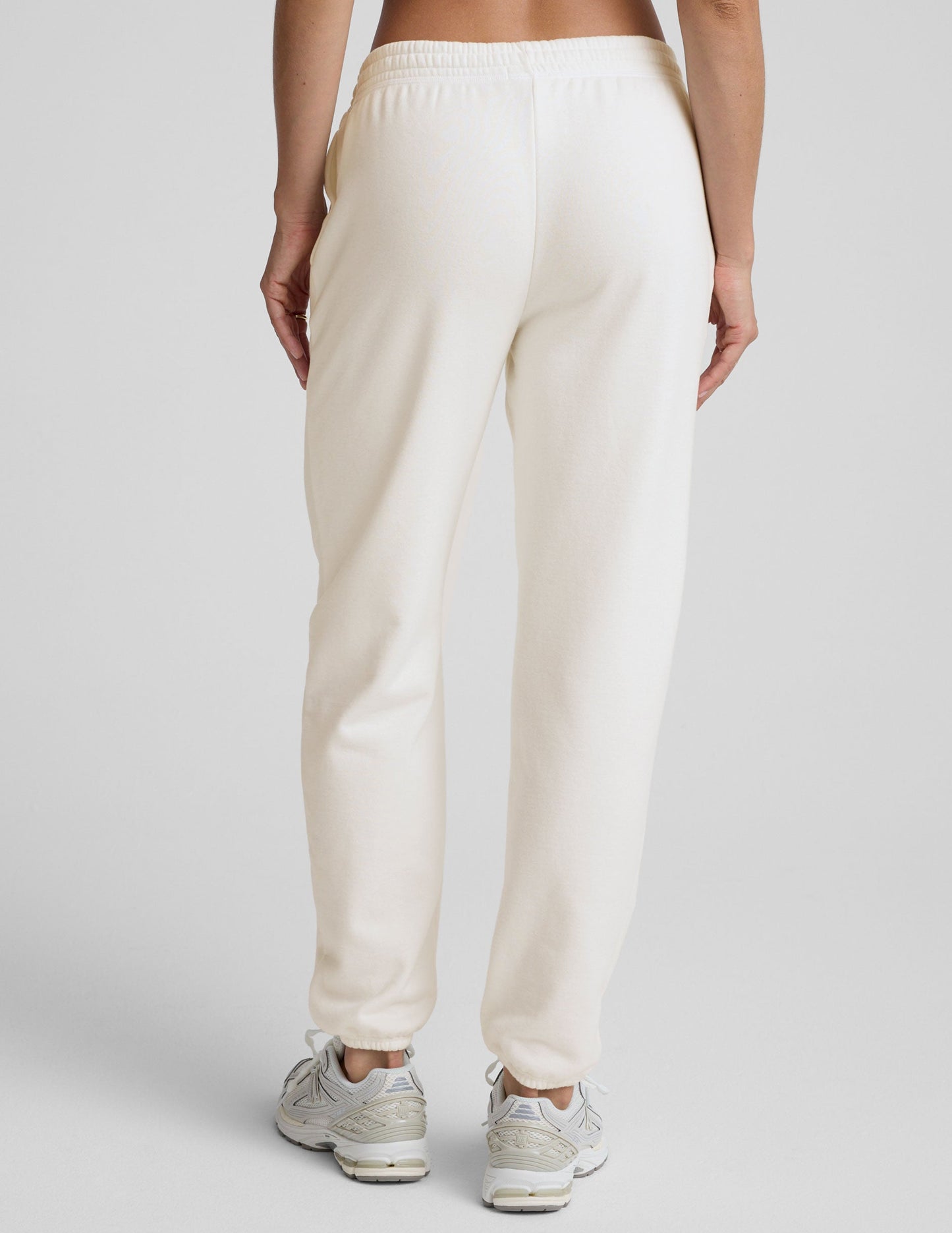 Beyond Yoga Women's Relaxed Fit On the Go Jogger - White