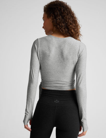 Beyond Yoga Featherweight Waist No Time Wrap Top