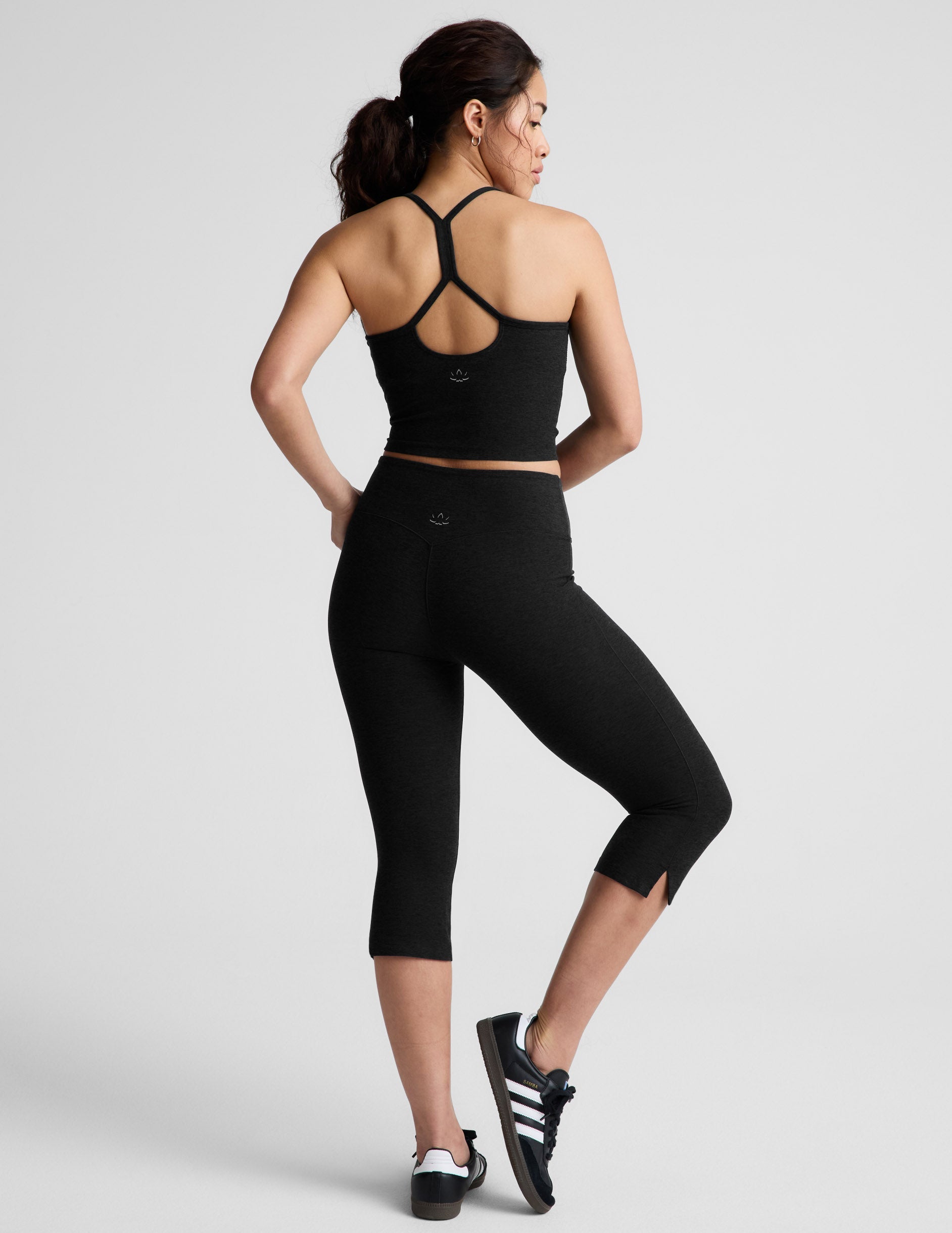 Beyond Yoga Mid-Rise Slit Pedal Pusher Spacedye Legging - Black